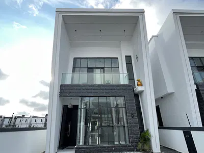 Luxury 5 Bedroom Brand New Spacious Detached Smart House with BQ &pool — Lekki, Lagos