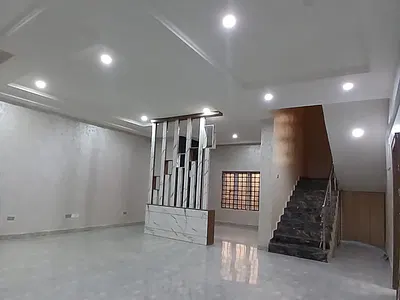 Well Renovated, Luxury Smart 4 Bedrooms Duplex and a BQ — Guzape District, Abuja