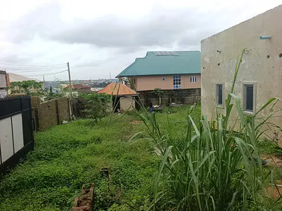 Commercial Property with 8 Rooms — Ibadan, Oyo