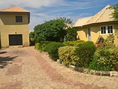 6 Bedroom Detached House with Guest Chalet — Jonah Jang Way, Rayfield, Jos South, Plateau
