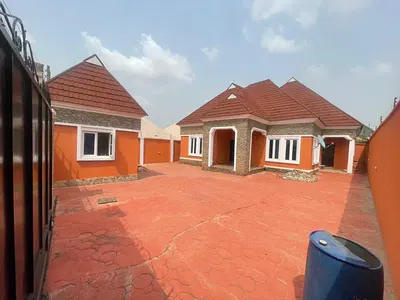 4 Bedroom Detached Bungalow with Security Post — Royal Garden Estate, Ibadan, Oyo