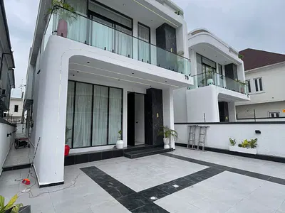 5 Bedroom Detached Duplex — Lekki, Lagos