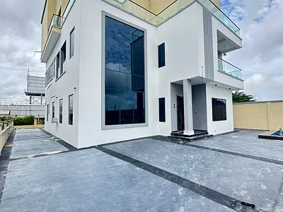 5 Bedroom Fully Detached Duplex — Chevron, Lekki, Lagos