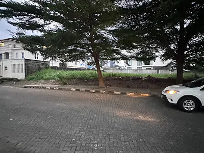 1,300 SQM Residential Land — Ikoyi, Lagos