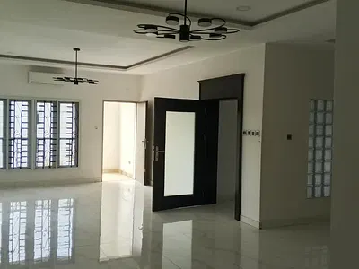 Luxury 3 Bedroom Flat — Guzape District, Abuja