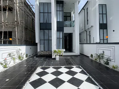 5 Bedroom Fully Detached Duplex — Ikota, Lekki, Lagos