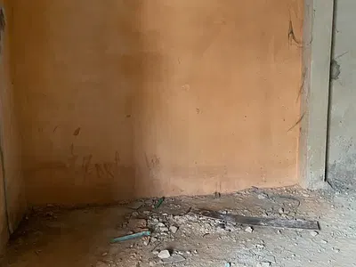 Warehouse on Full Plot of Land — Adekunle, Yaba, Lagos
