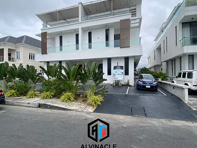 5 Bedroom Contemporary Design Smart Home Duplex — Lekki, Lagos