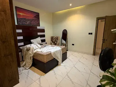 Well Maintained 2bedroom Apartment All Rooms En Suite — Lekki, Lagos