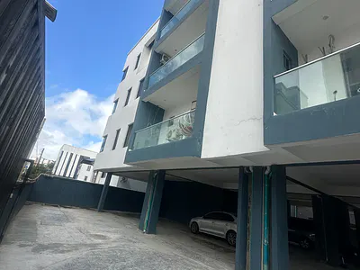 1 Bedroom Apartment with Swimming Pool and Gym — Lekki, Lagos