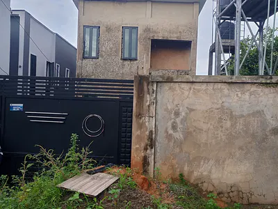 4 Bedroom Fully Detached Duplex with 2 Bedroom Flat BQ — Magodo, Lagos