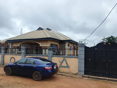 5-Bedroom Bungalow — Soka, Idi Agbon, Challenge, Ibadan, Oyo