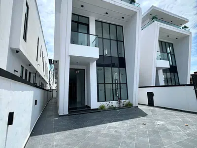 5 Bedroom Detached Duplex with Swimming Pool, BQ — Lekki, Lagos