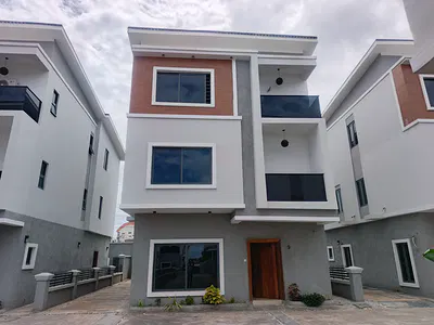 4bedroom Detached House