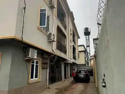 Decant 3 Bedroom Ground Flat All Rooms Ensuite — Off William Street, Sawmill, Gbagada, Lagos