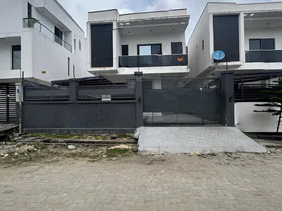 4 Bedroom Detached House — Lekki, Lagos