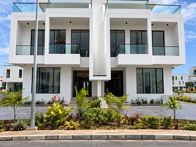 5 Bedroom Semi-Detached Duplex — Lekki, Lagos