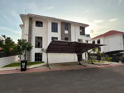 5 Bedroom Furnished Detached Duplex+ S/Pool, Elevator & BQ — Asokoro District, Abuja
