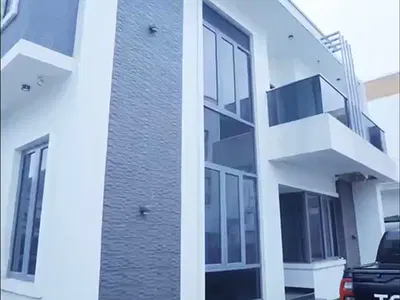 4 Bedroom Fully-Detached Duplex with Office & BQ — Lekki, Lagos