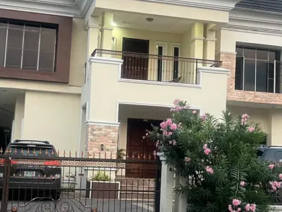 A 6 Bedroom Mansion in a High End Private Estate with Good Infrastruct — Lekki, Lagos