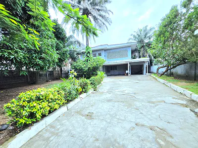 Commercial Massive 6-Bedroom Fully Detached House — Victoria Island (VI), Lagos