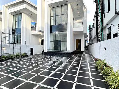 5 Bedroom Detached Duplex with Swimming Pool & BQ — Ajah, Lagos