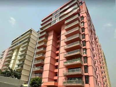 Spacious 4 Bedroom Penthouse at Ocean Parade — Ocean Parade Towers, Banana Island, Ikoyi, Lagos