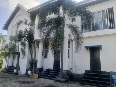 12 Room Detached House — Lekki, Lagos