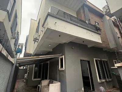 Spacious Studio Apartment — Dpkay Estate, Lekki, Lagos