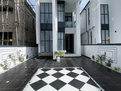 Luxury 5 Bedroom Fully Detached Duplex + BQ, Gym, Pool — Lekki, Lagos