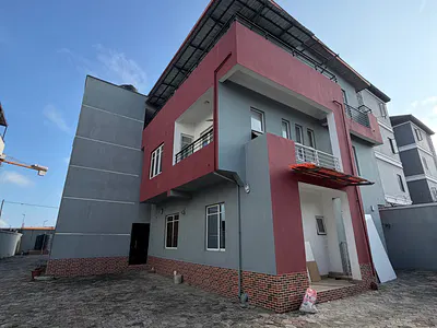 4 Bedroom Terraced Duplex — Lekki, Lagos