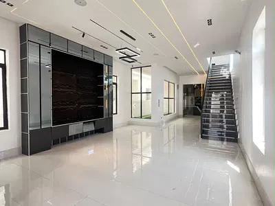 5 Bedroom Detached House with Swimming Pool — Ajah, Lagos
