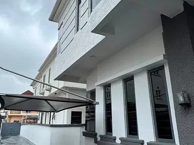 Sharp Lovely 5 Bedroom Detached Duplex with BQ — Lekki, Lagos