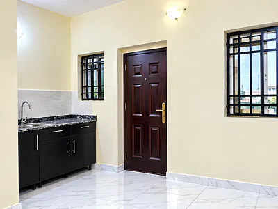 A Room Self Contained, Very Spacious, Luxury&partly Furnished — Yaba, Lagos