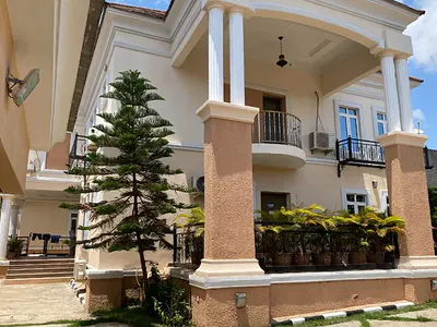 5 Bedrooms Duplex+ 2 Bedrooms BQ in a Fantastic Neighborhood — Lokogoma District, Abuja