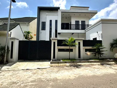 Newly Built 4 Bedroom Detached Duplex with BQ — Life Camp, Abuja