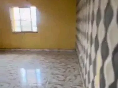 3 Bedroom Upflat — Off Pedro Road, Shomolu, Lagos