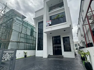 5 Bedroom Detached Duplex with Swimming Pool — Lekki, Lagos