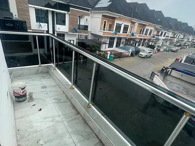 Mini Flat Upstairs with Shared Kitchen Availble — Lekki, Lagos