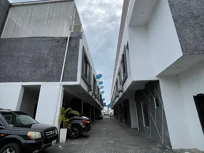 Spacious 3 Bedroom Penthouse Apartment — Lekki, Lagos