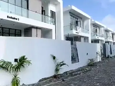 4 Bedroom Detached House with Pool — Ajah, Lagos