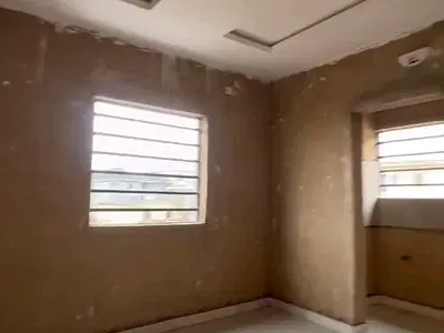 Executive Self-Contain Room — Off Market Street, Shomolu, Lagos