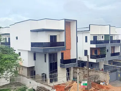 Beautiful 5 Bedroom Fully Detached Duplex with BQ — Adeniyi Jones, Ikeja, Lagos