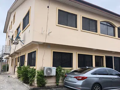 Spacious 2 Bedroom Serviced Flat — Lekki, Lagos