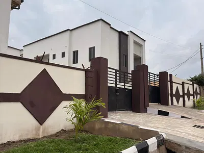 4 Bedroom Detached Duplex with BQ — Bashorun Housing Estate, Akobo, Ibadan, Oyo