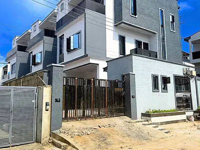 4 Bedroom Terraced Duplex with En-Suite Bedrooms — Ikate, Lekki, Lagos