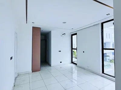Luxurious 4 Bedroom Fully Detached Wi Ty BQ — Lekki, Lagos