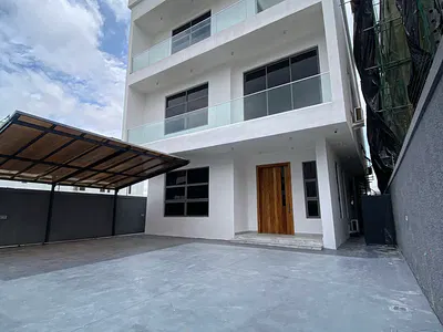 Five Bedroom Fully Detached Duplex — Ikoyi, Lagos
