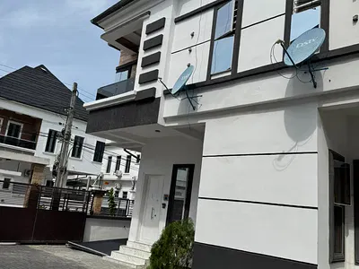Exquisite Spacious Studio Apartment — Lekki, Lagos