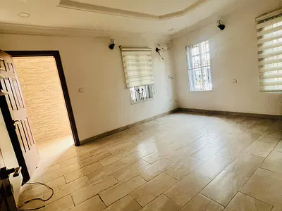 Self Service Ground Floor Space — Lekki Phase 1, Lekki, Lagos